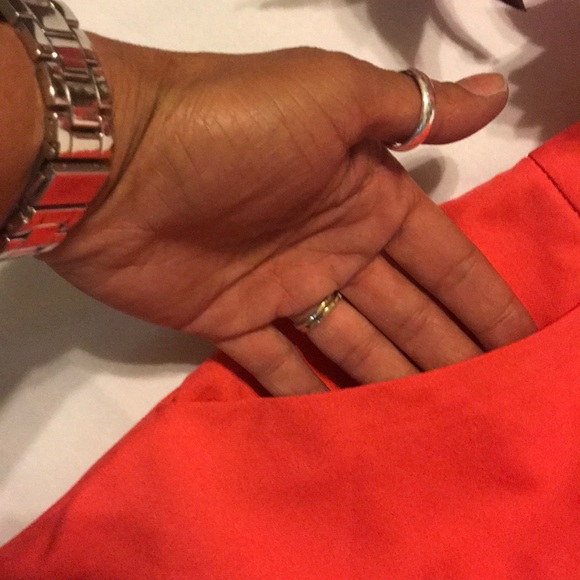 Francesca’s Collection Coral Short size S - Picture 4 of 8